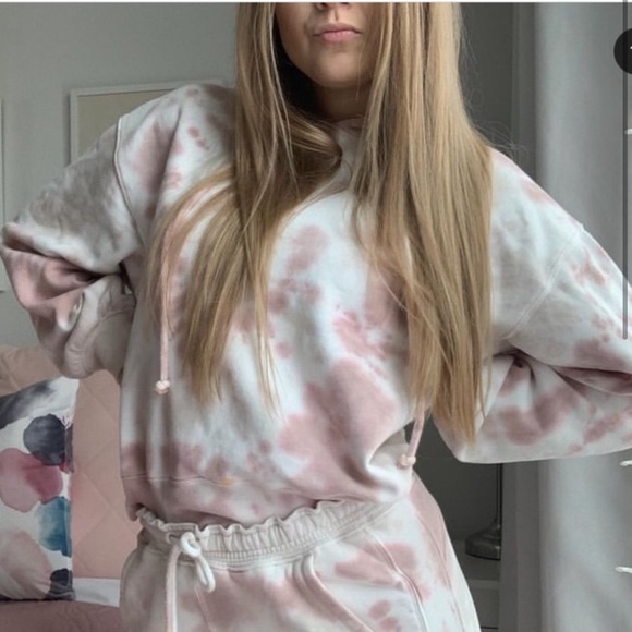 Abercrombie & Fitch Matching Sweatsuit (M Sweater, S Sweatshorts) - Picture 2 of 9